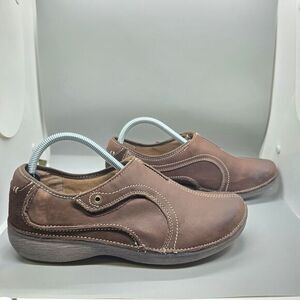 Clarks Brown Leather Sneakers